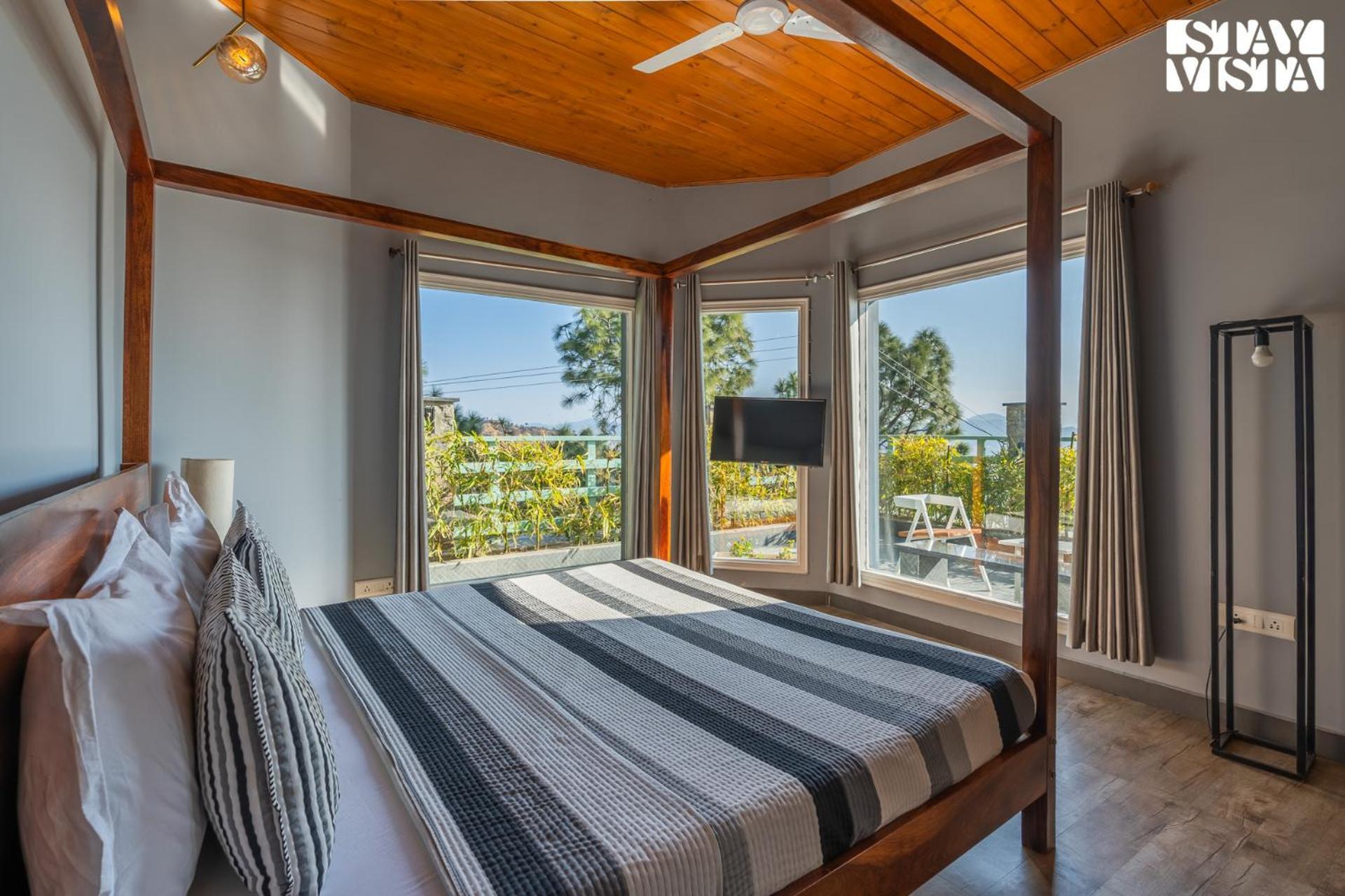 Stayvista At Serene With Outdoor Bonfire Barog Exterior photo